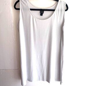 Clara Sunwoo Basic White Sleeveless Tank Base Layer Capsule Wardrope XL